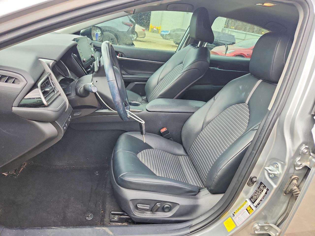 2021 TOYOTA CAMRY SE photo 13