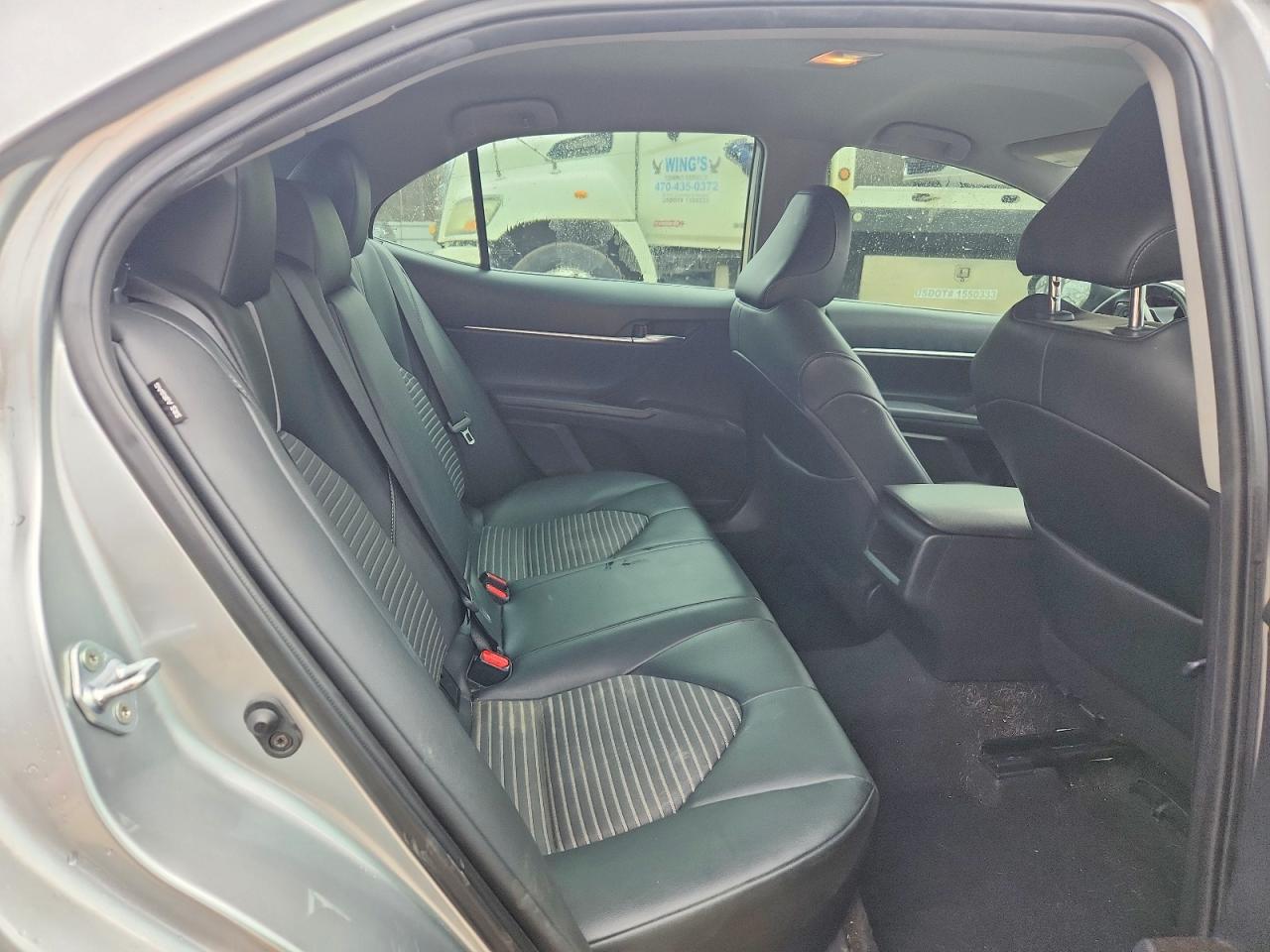 2021 TOYOTA CAMRY SE photo 19