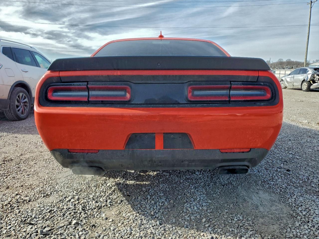 2016 DODGE CHALLENGER SRT HELLCAT photo 6