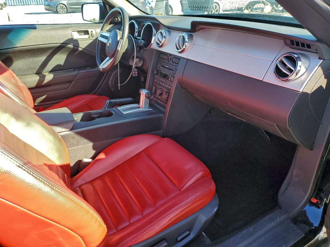 2006 FORD MUSTANG GT photo 8