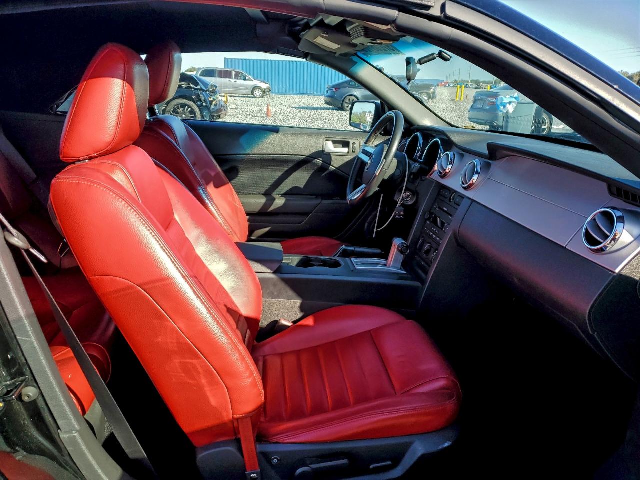 2006 FORD MUSTANG GT photo 10