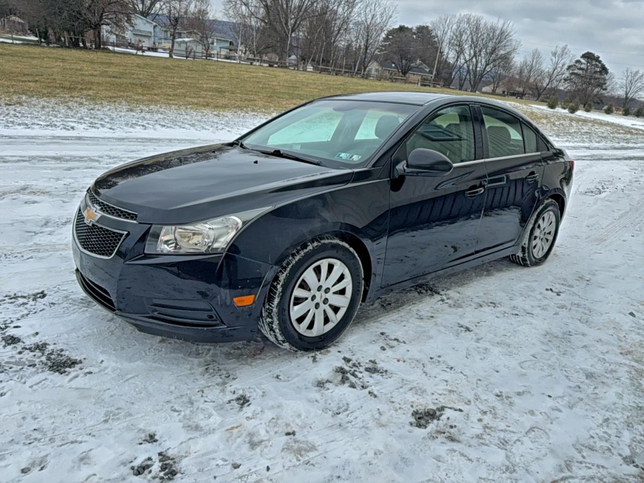 2011 CHEVROLET CRUZE LS photo 2