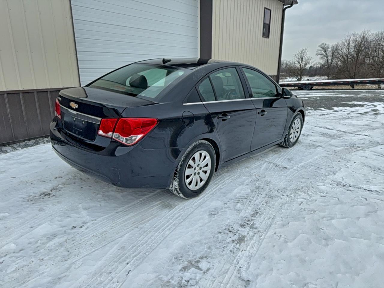 2011 CHEVROLET CRUZE LS photo 4