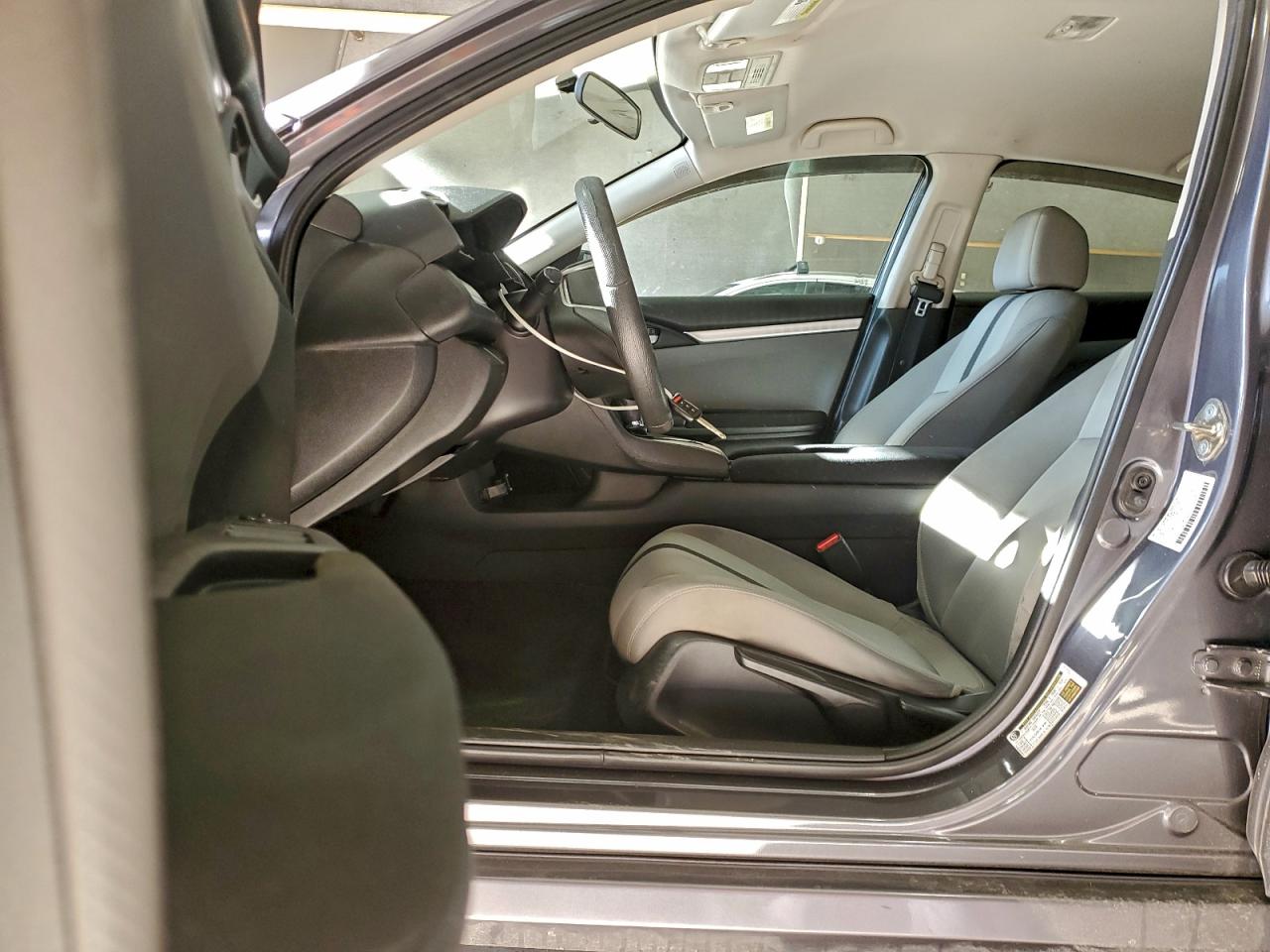 2016 HONDA CIVIC LX photo 13