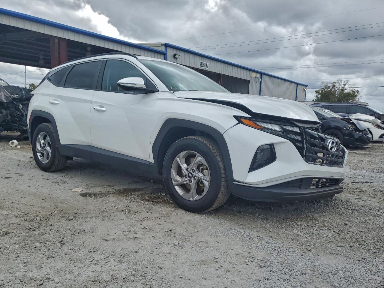 2022 HYUNDAI TUCSON SEL photo 4