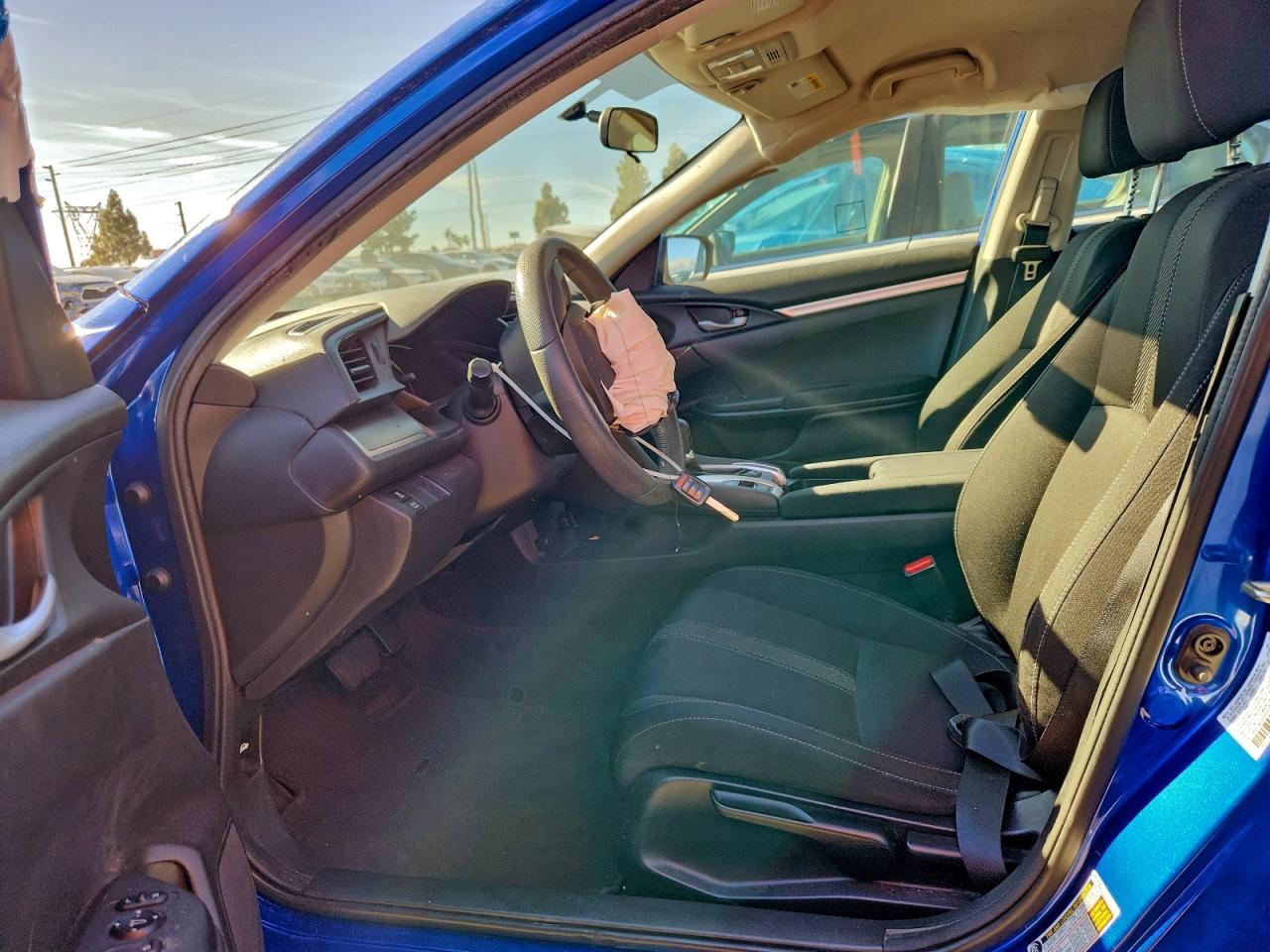 2017 HONDA CIVIC LX photo 7