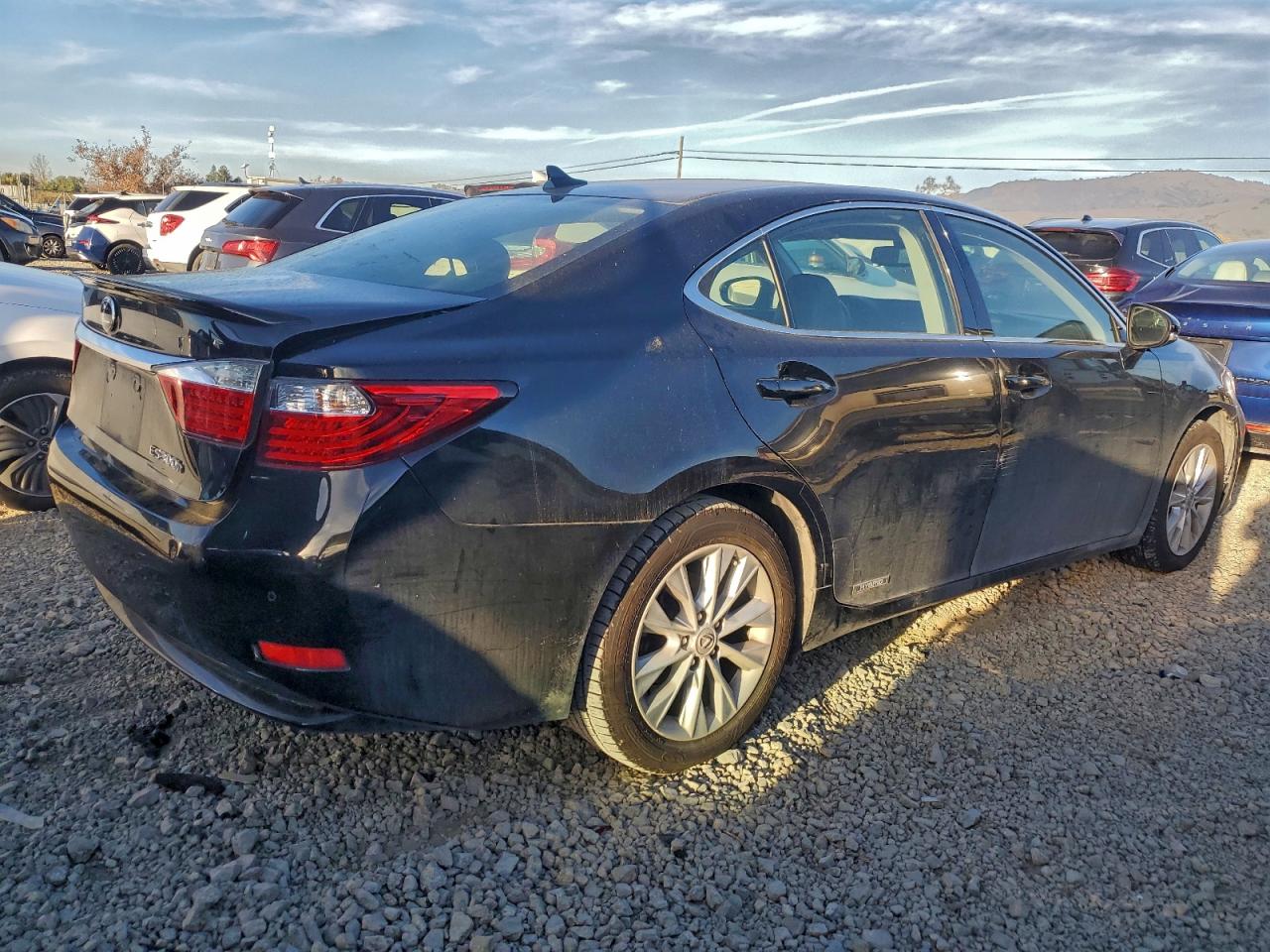 2013 LEXUS ES 300H photo 5