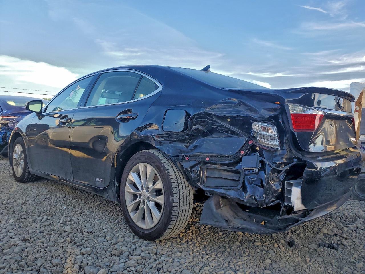 2013 LEXUS ES 300H photo 3