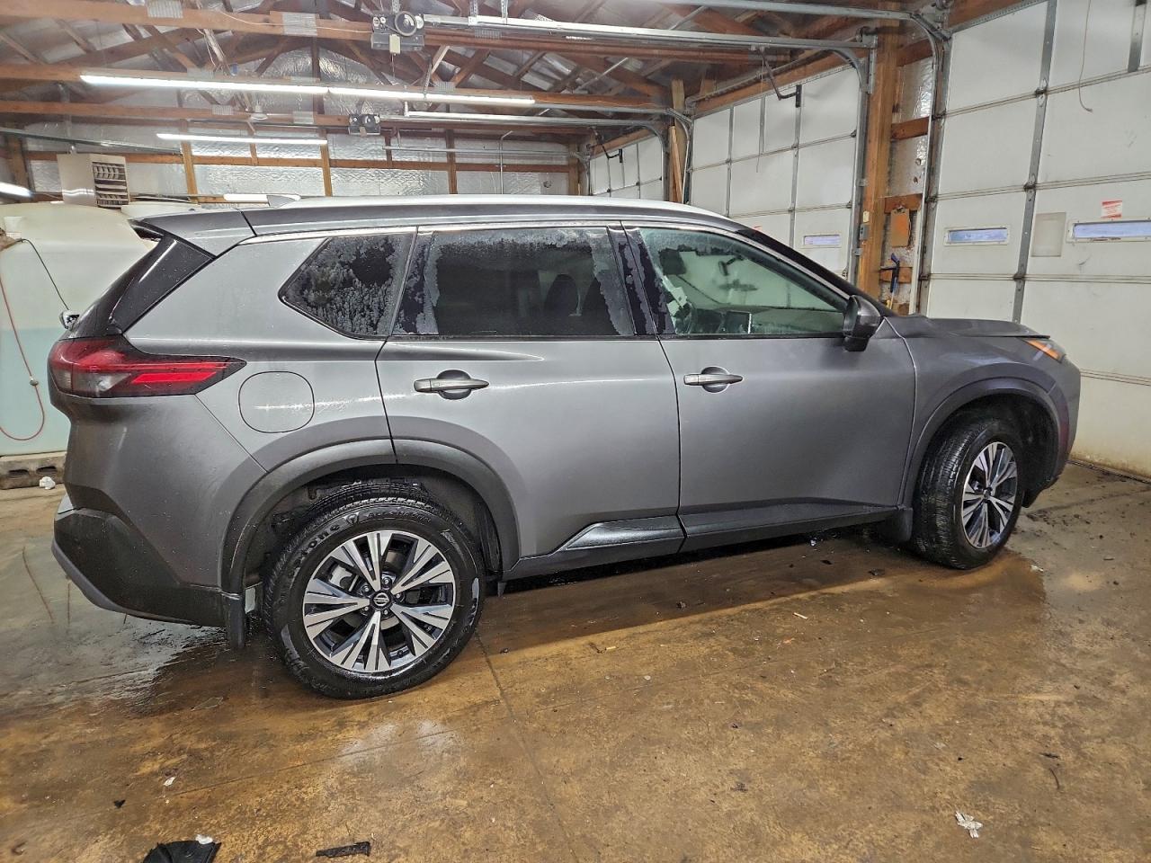 2021 NISSAN ROGUE SV photo 3