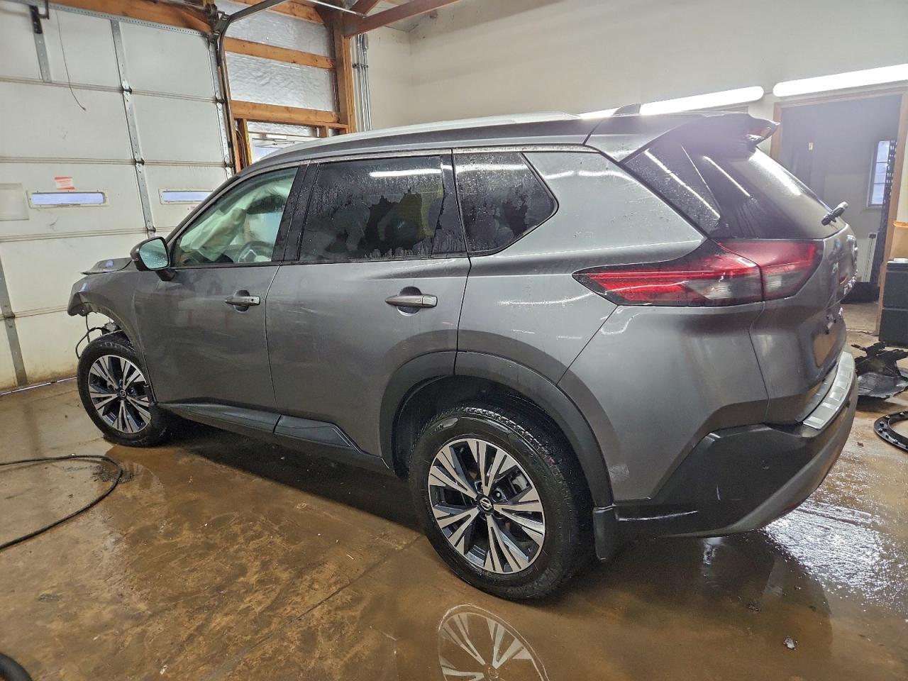 2021 NISSAN ROGUE SV photo 2