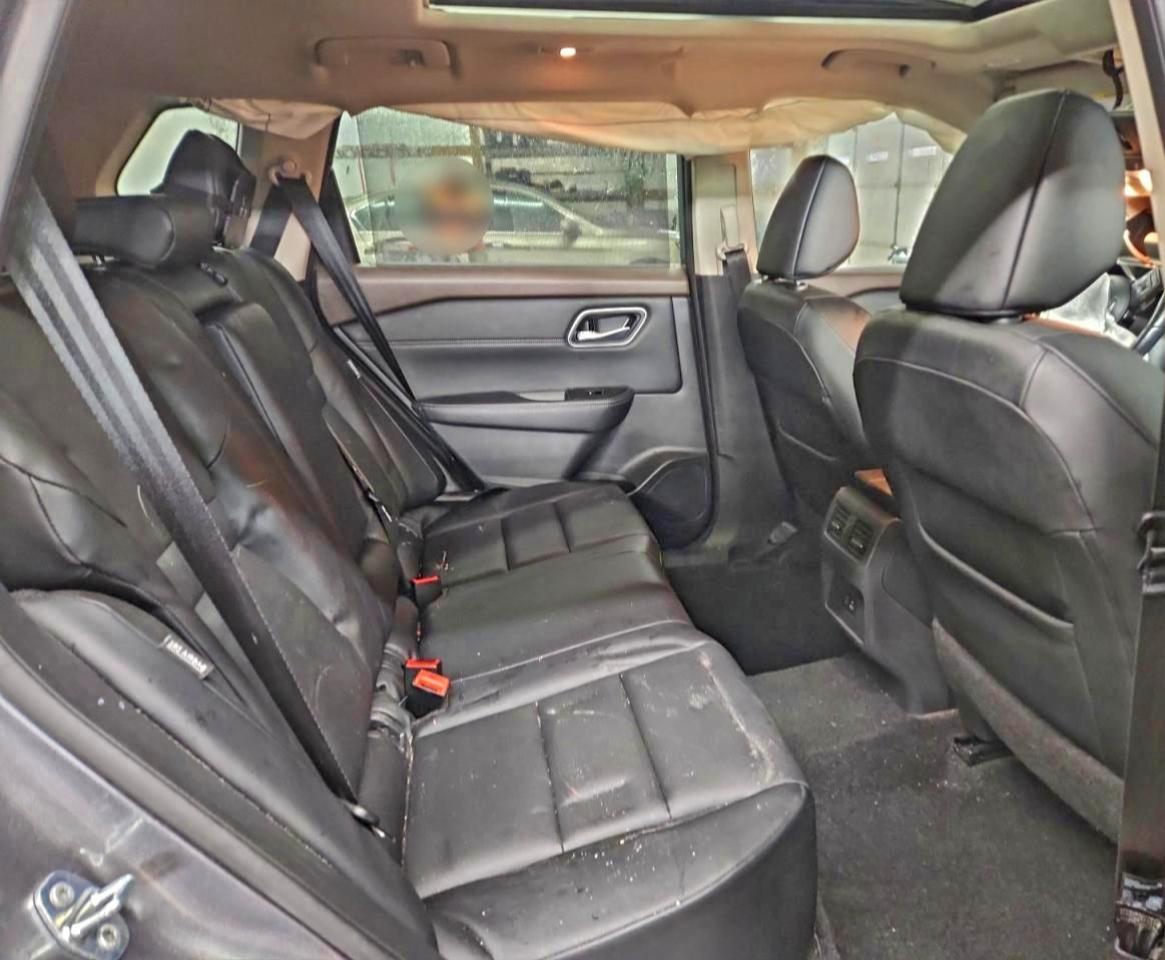 2021 NISSAN ROGUE SV photo 11