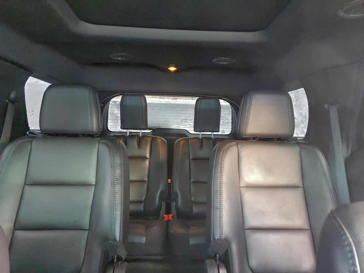 2015 FORD EXPLORER XLT photo 10