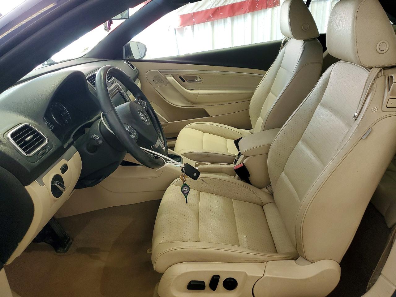 2012 VOLKSWAGEN EOS KOMFORT photo 13