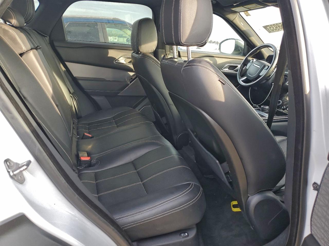 2018 LAND ROVER RANGE ROVER VELAR R-DYNAMIC SE photo 19