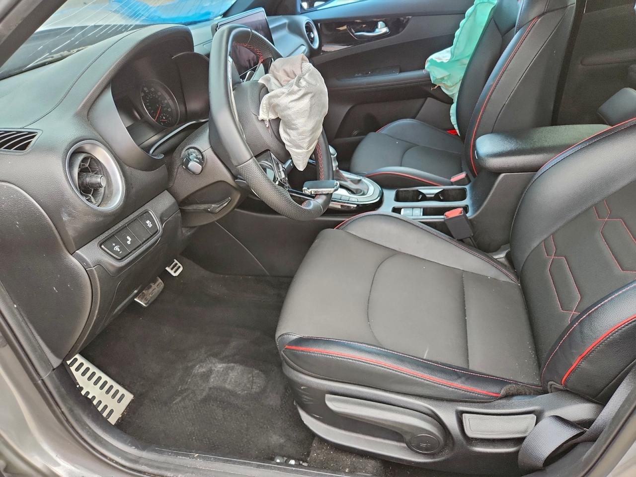 2023 KIA FORTE GT photo 7