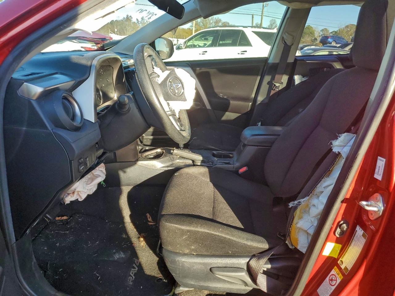 2016 TOYOTA RAV4 LE photo 7