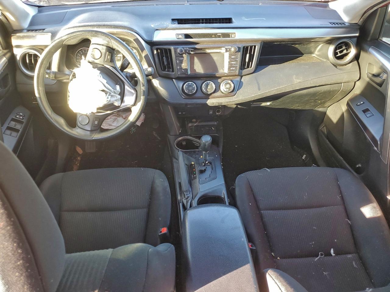2016 TOYOTA RAV4 LE photo 8