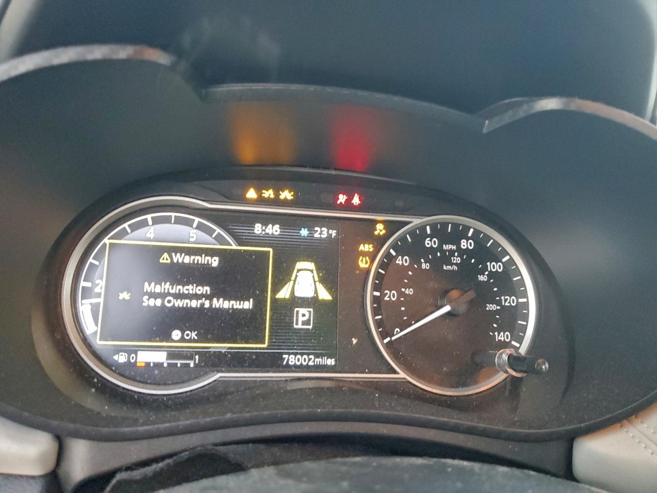 2020 NISSAN VERSA SV photo 9