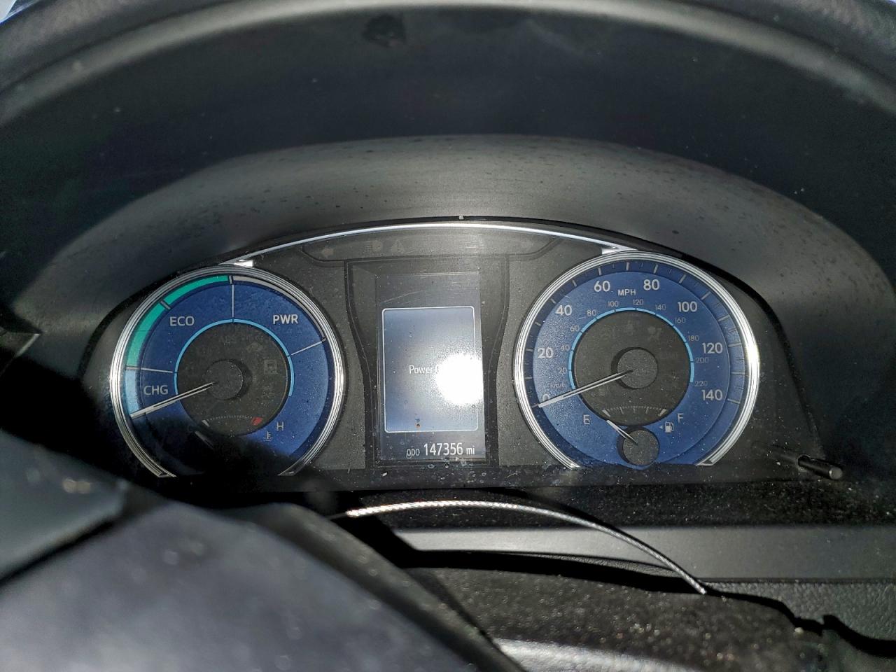 2016 TOYOTA CAMRY photo 9