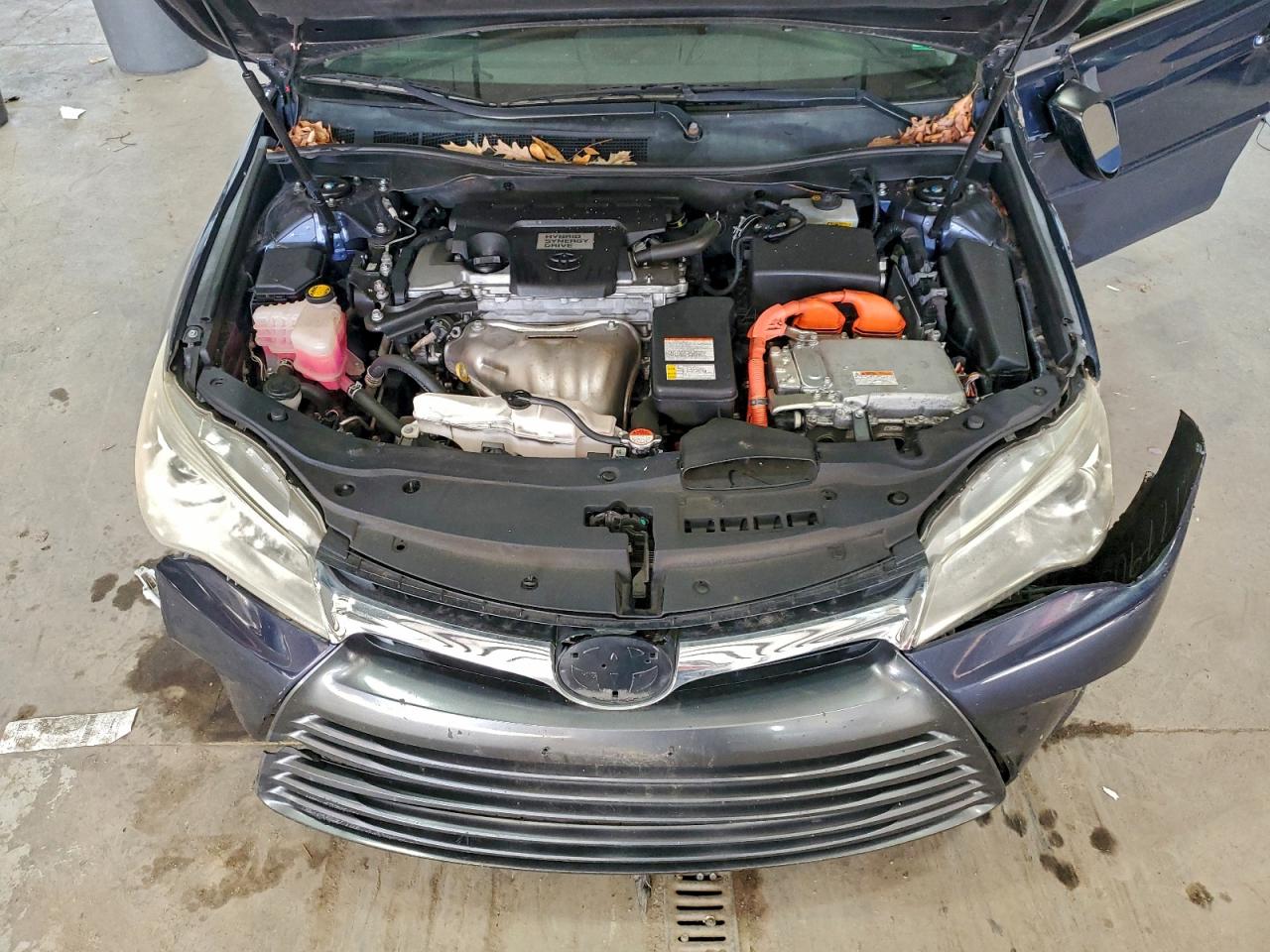 2016 TOYOTA CAMRY photo 11