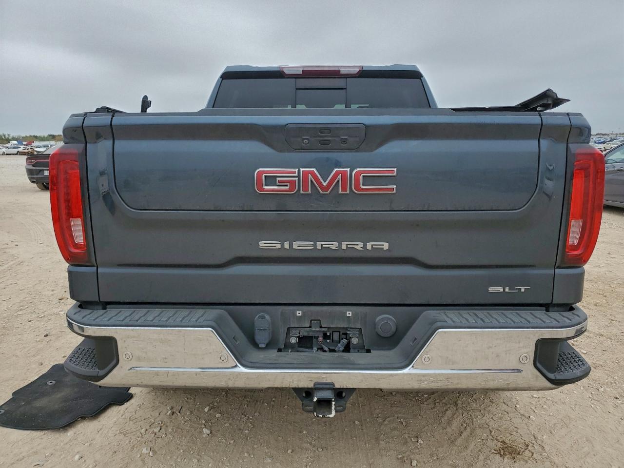 2019 GMC SIERRA C1500 SLT photo 6