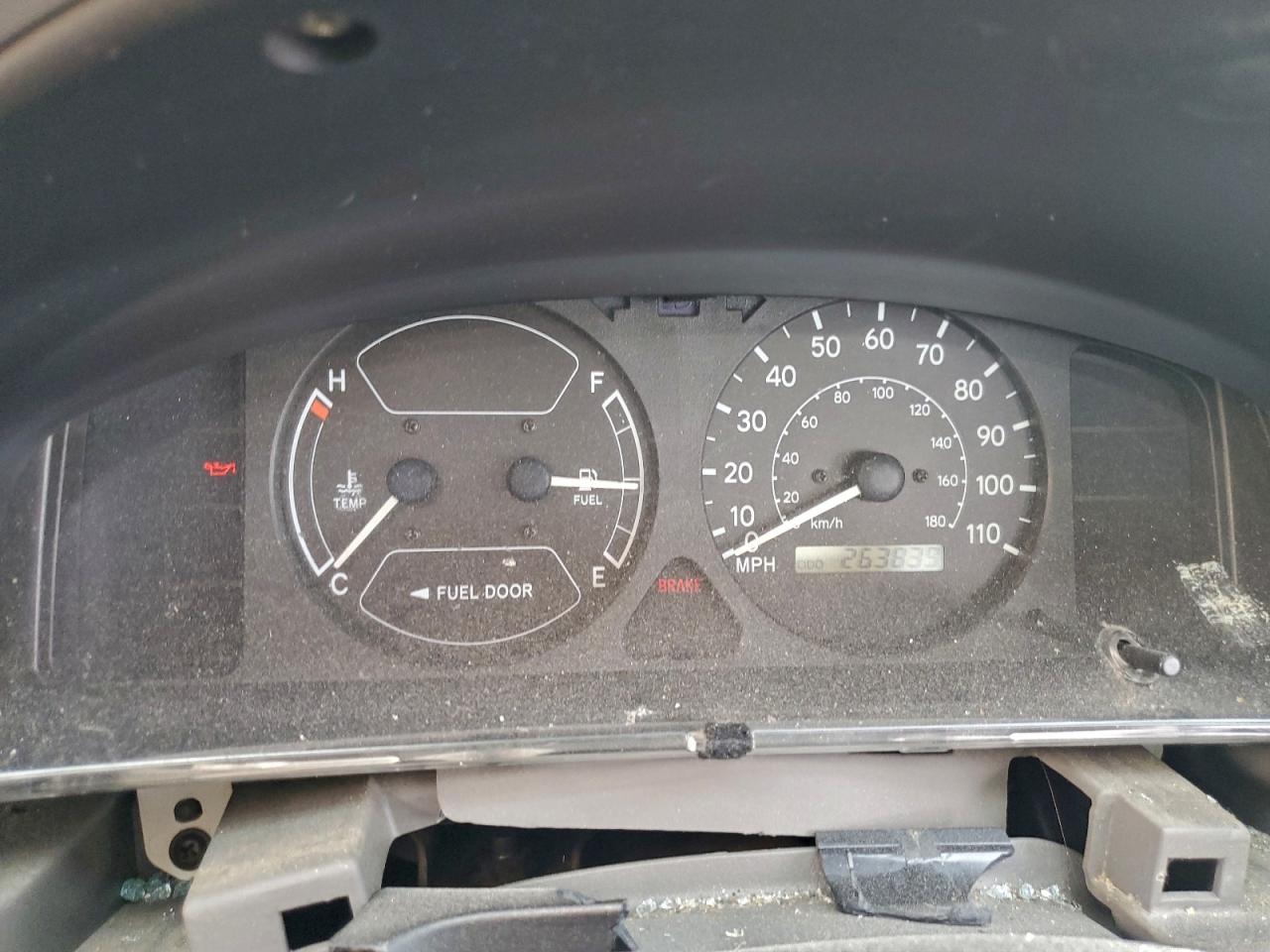 2001 TOYOTA COROLLA CE photo 9