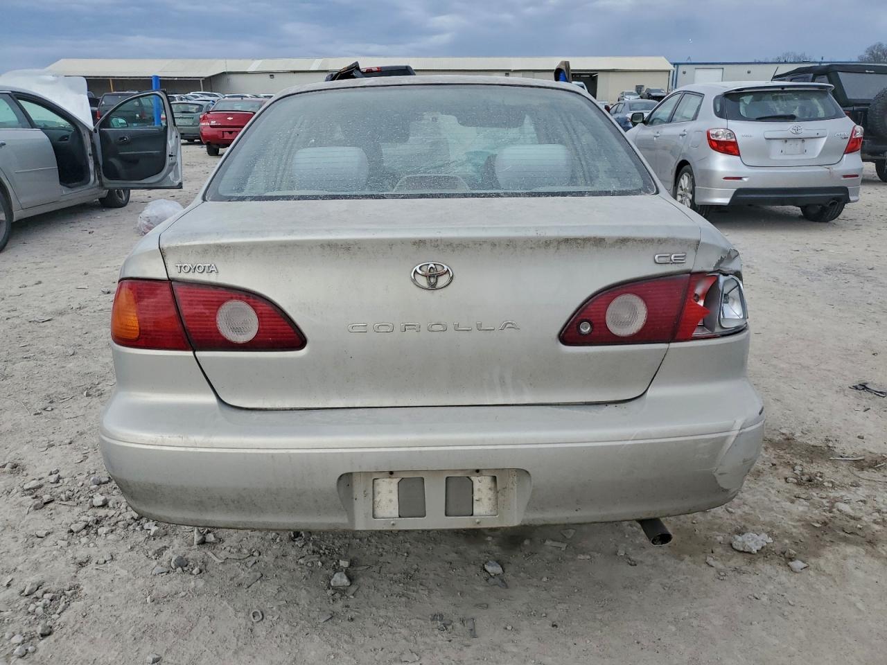 2001 TOYOTA COROLLA CE photo 6
