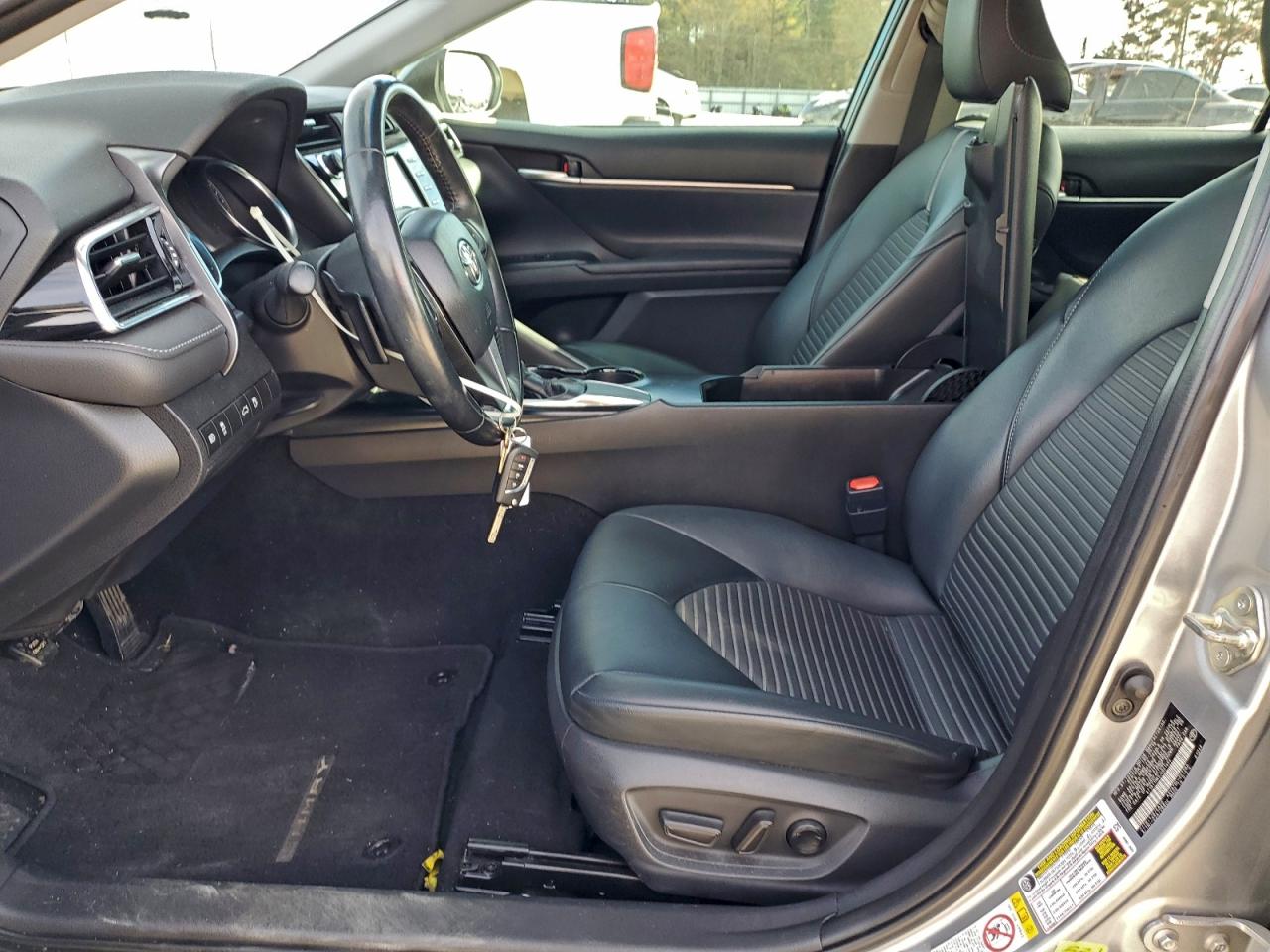 2018 TOYOTA CAMRY L photo 7