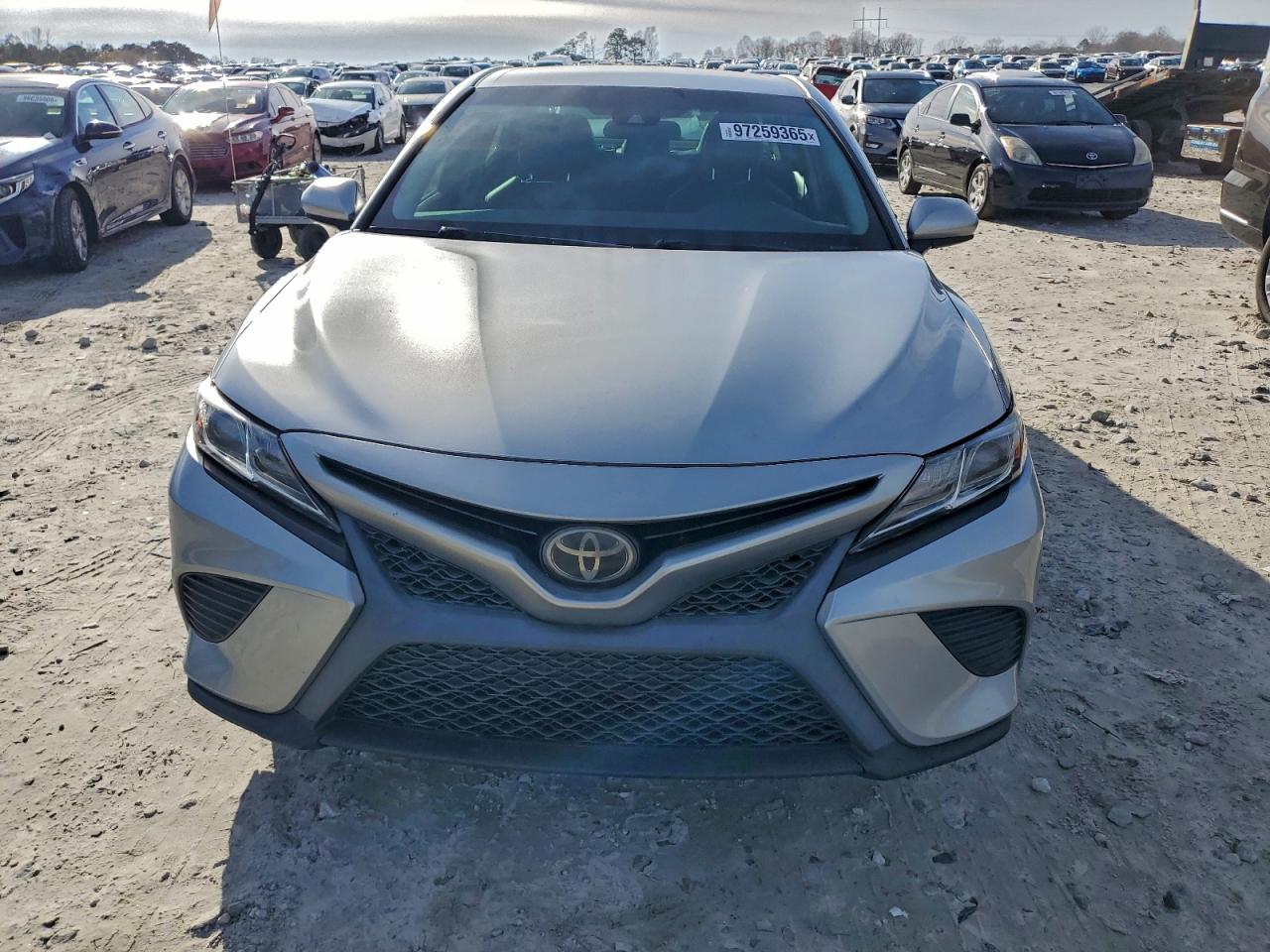 2018 TOYOTA CAMRY L photo 5