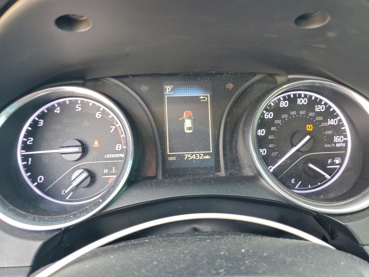 2018 TOYOTA CAMRY L photo 9