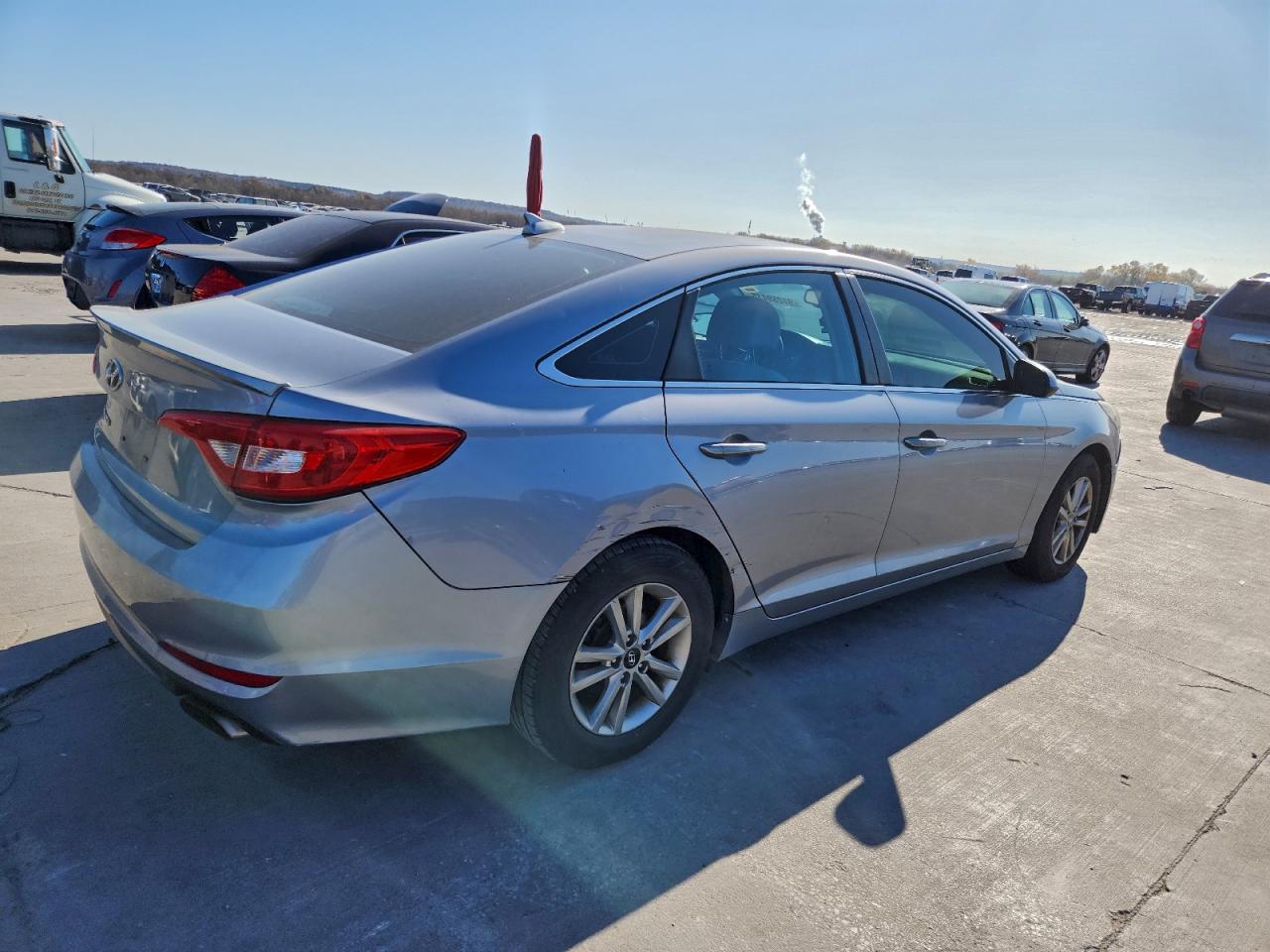 2016 HYUNDAI SONATA SE photo 5