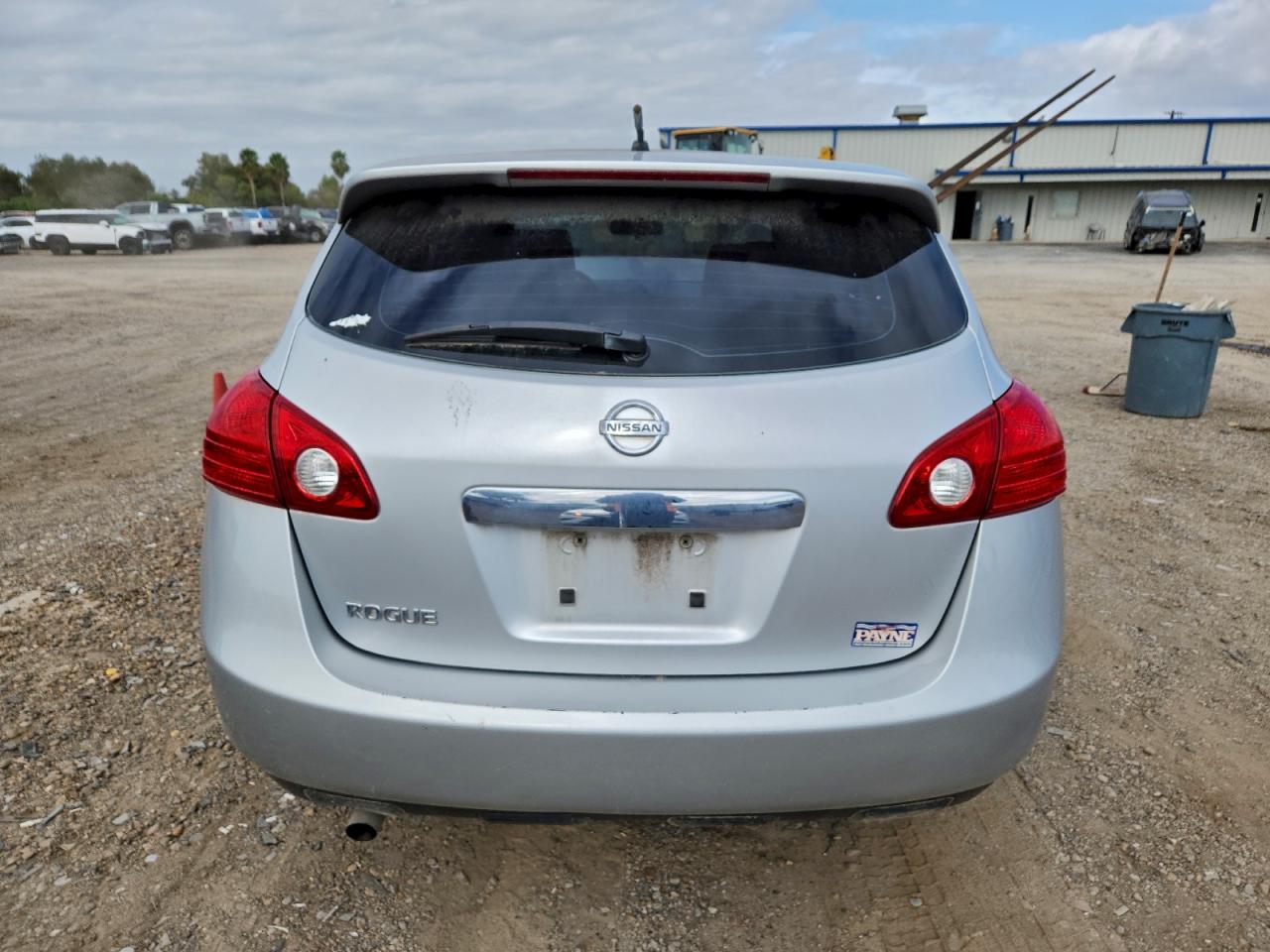 2013 NISSAN ROGUE S photo 6