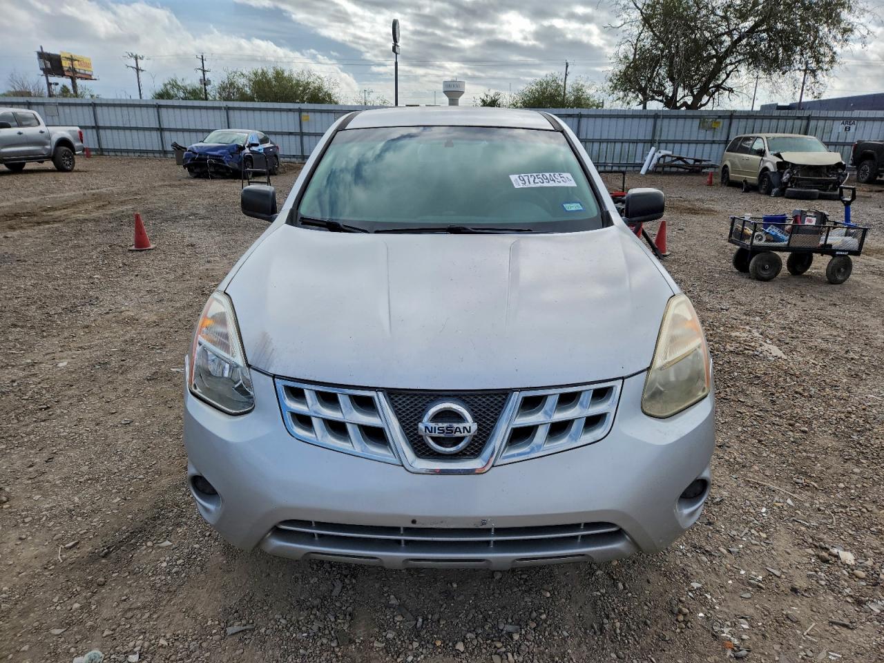 2013 NISSAN ROGUE S photo 5