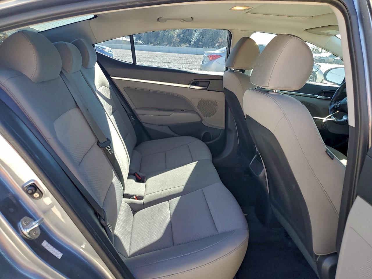 2019 HYUNDAI ELANTRA SEL photo 10