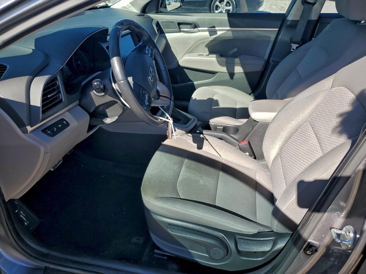 2019 HYUNDAI ELANTRA SEL photo 7