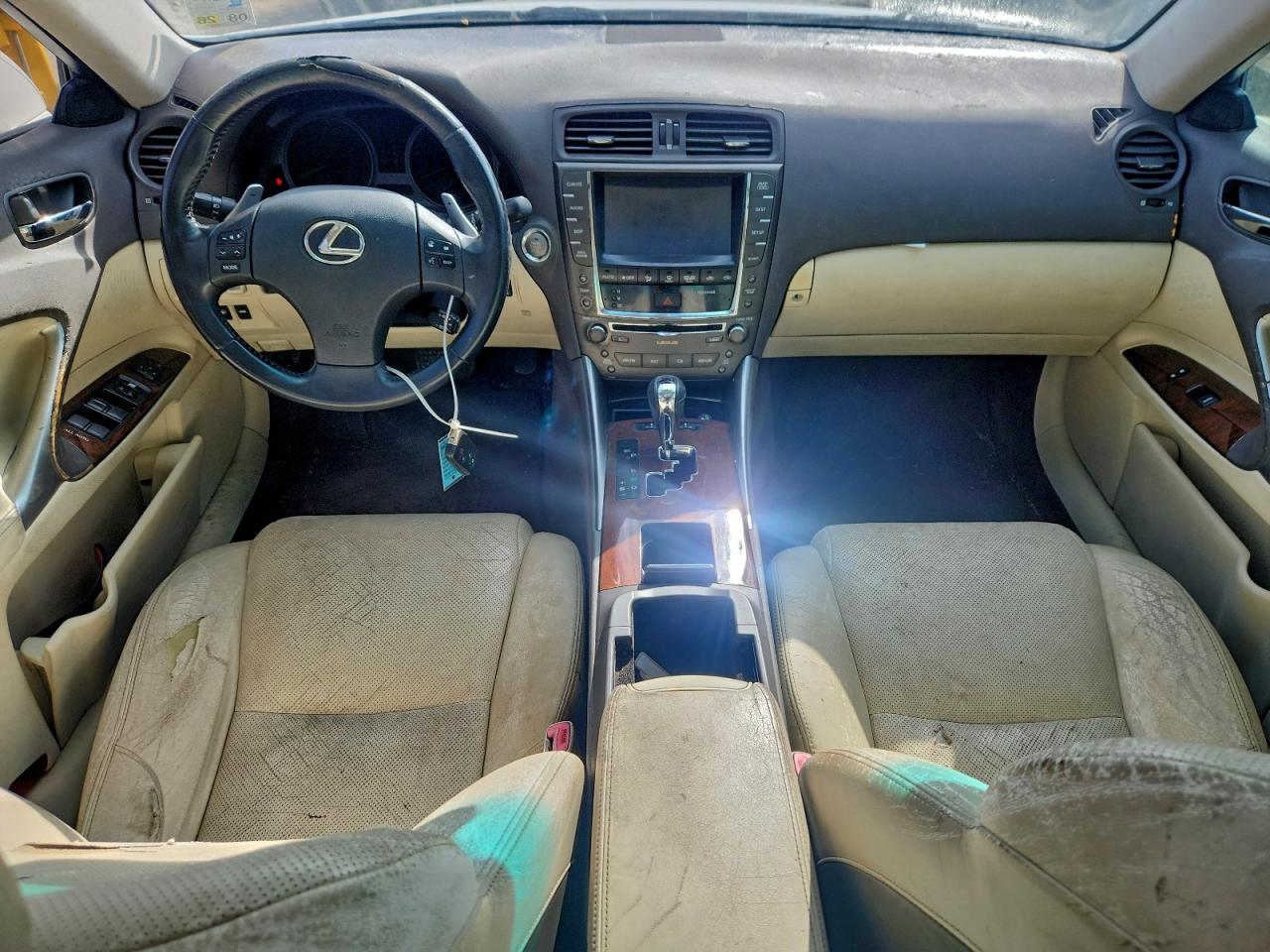 2010 LEXUS IS 250 photo 8