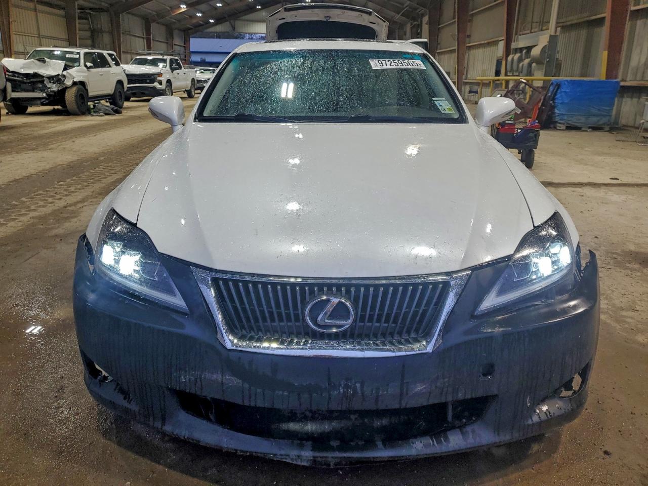 2010 LEXUS IS 250 photo 5