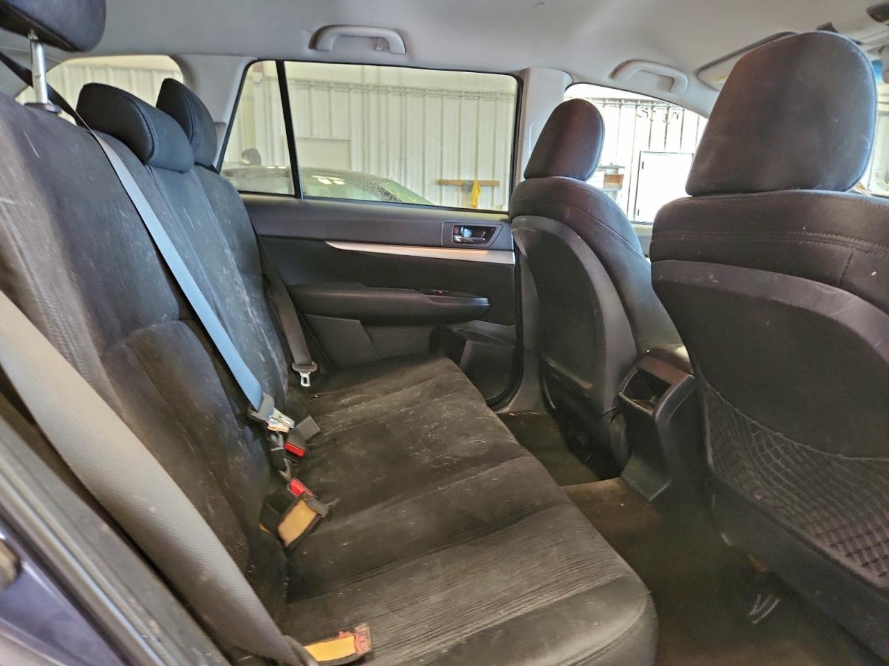 2014 SUBARU OUTBACK 2.5I PREMIUM photo 31