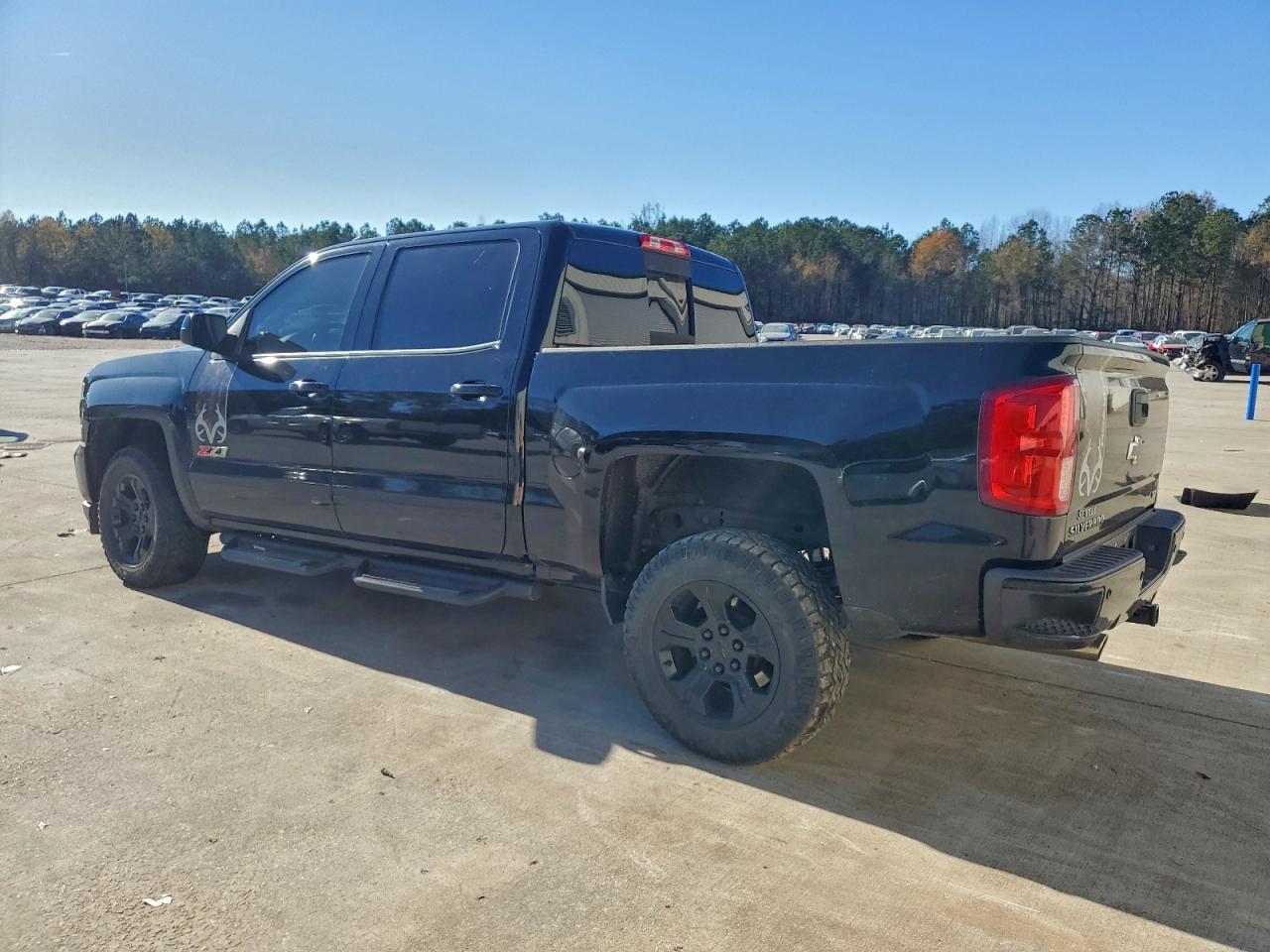 2018 CHEVROLET SILVERADO K1500 LTZ photo 3