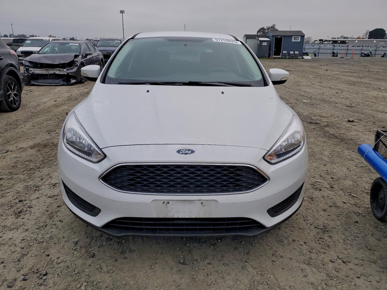 2017 FORD FOCUS SE photo 17