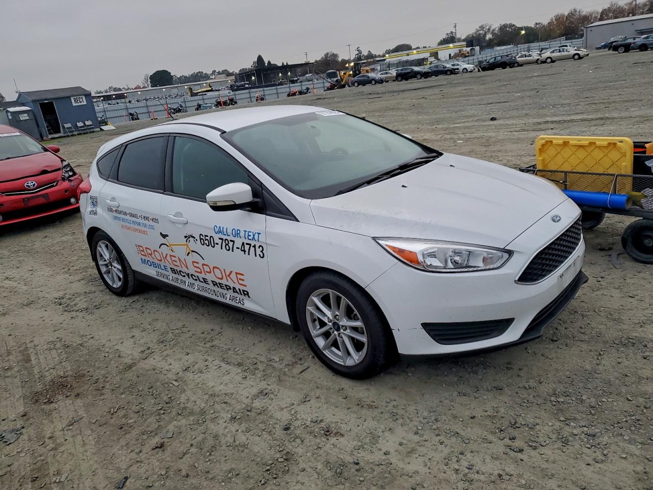 2017 FORD FOCUS SE photo 13