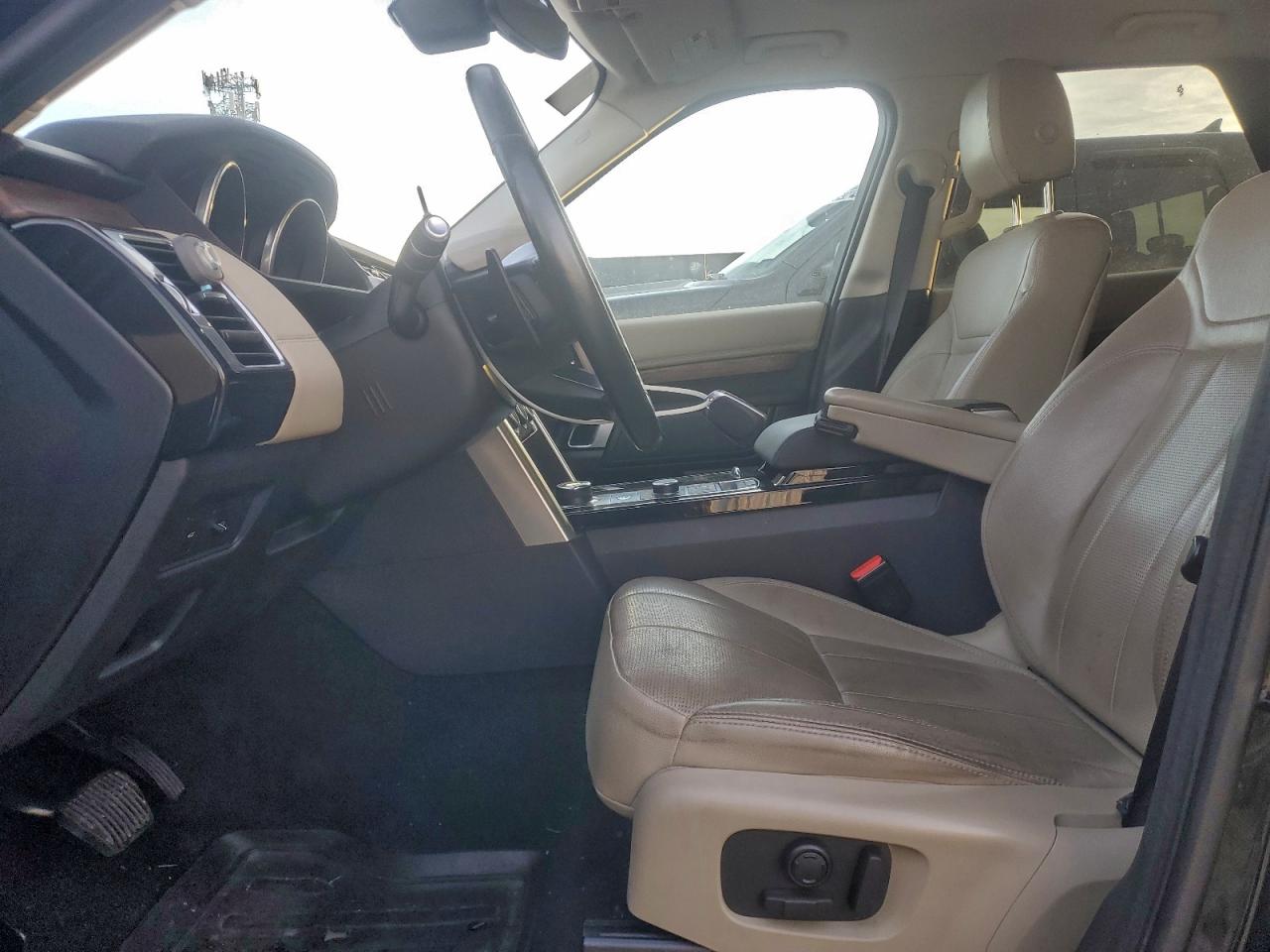 2017 LAND ROVER DISCOVERY HSE photo 13