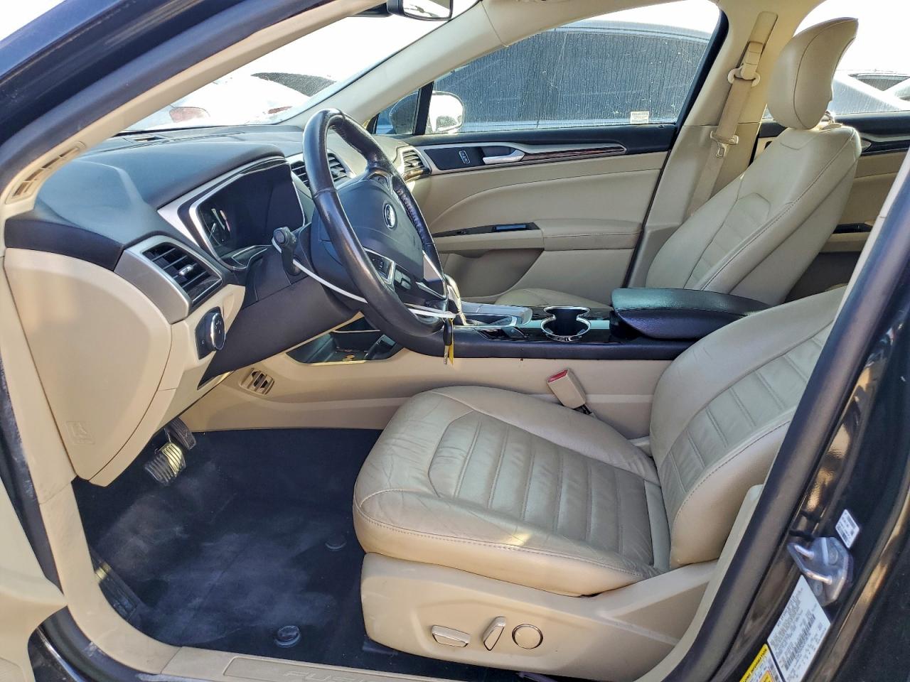 2014 FORD FUSION SE photo 7
