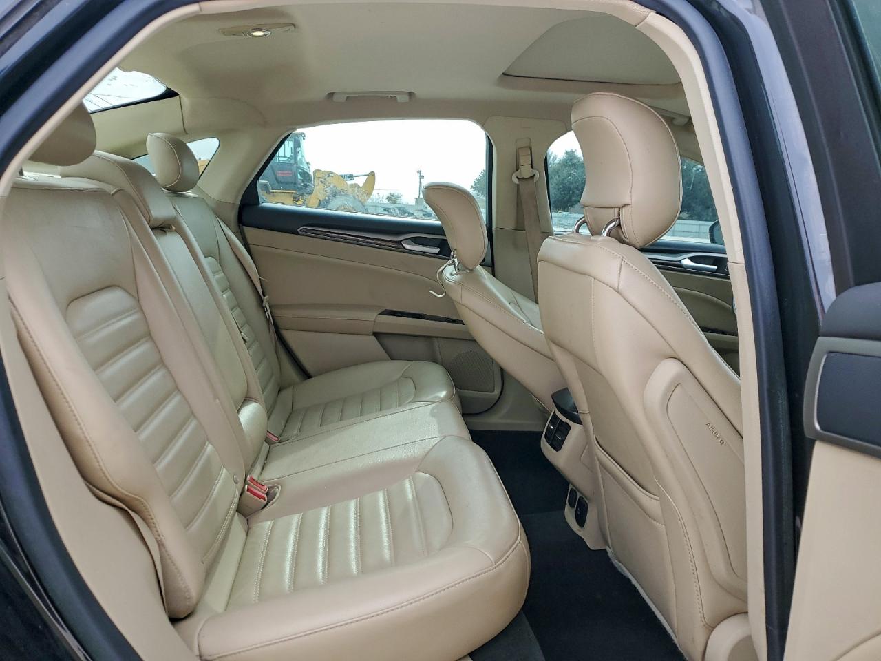 2014 FORD FUSION SE photo 10