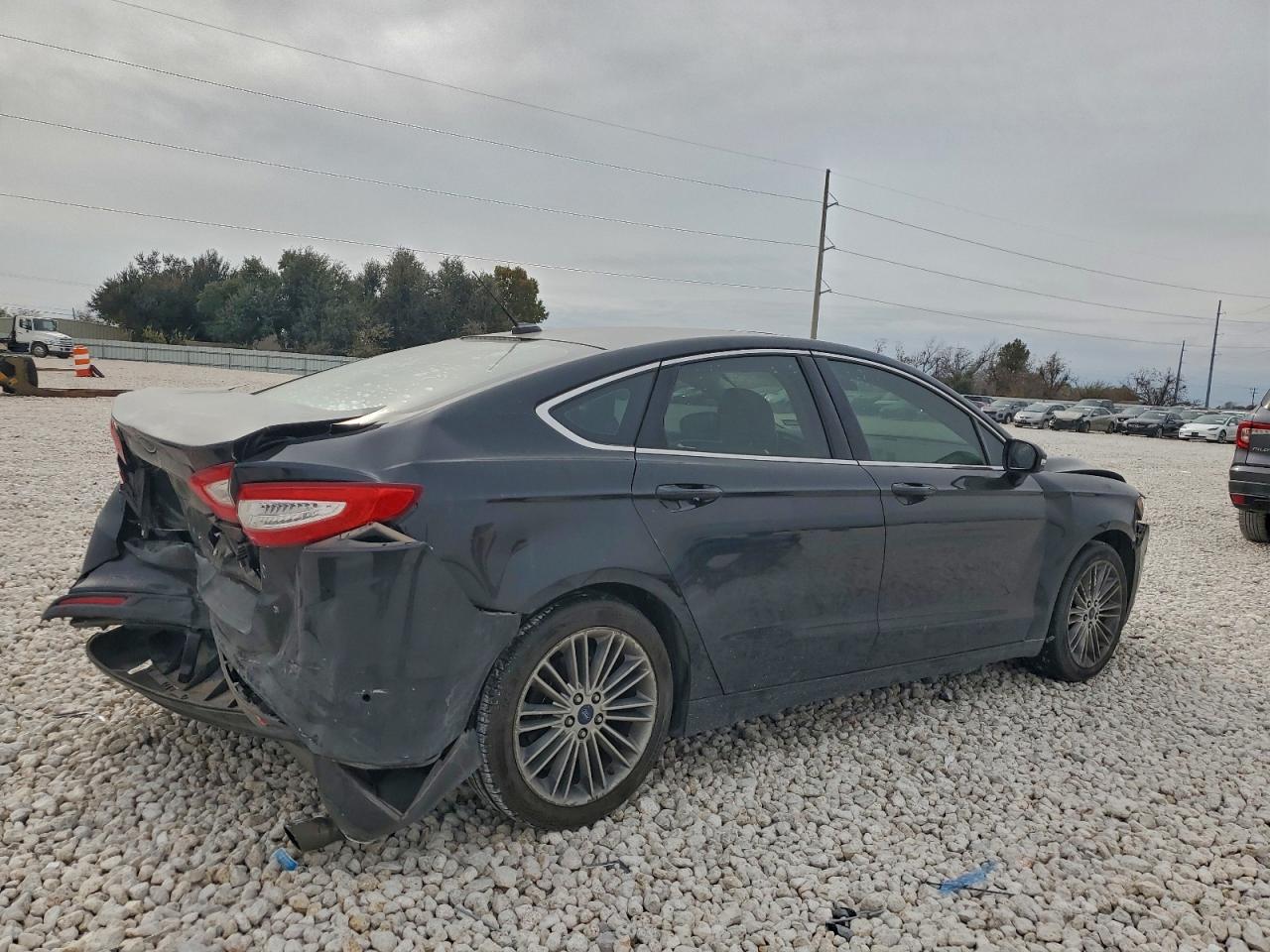 2014 FORD FUSION SE photo 3