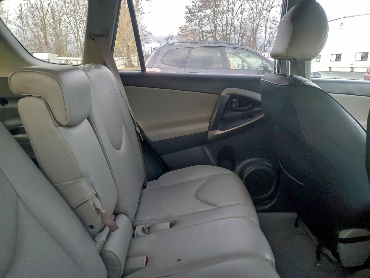 2007 TOYOTA RAV4 LIMITED photo 10
