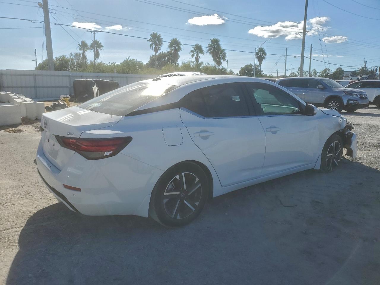2024 NISSAN SENTRA SV photo 3
