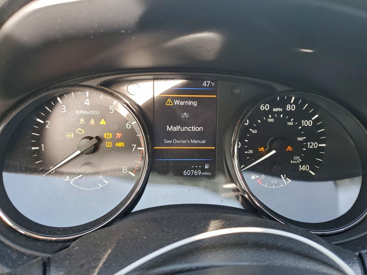 2019 NISSAN ROGUE S photo 17