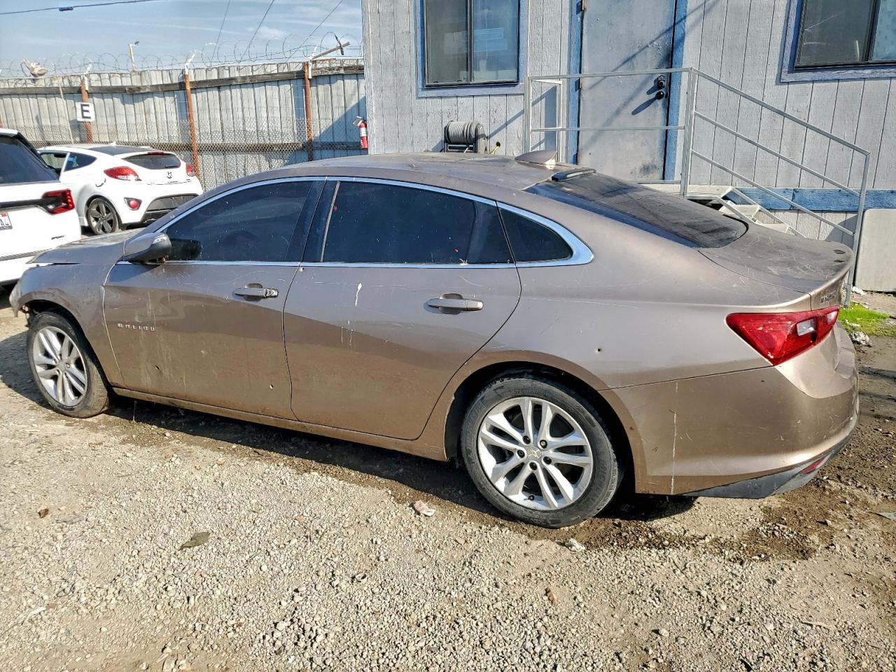 2018 CHEVROLET MALIBU LT photo 3