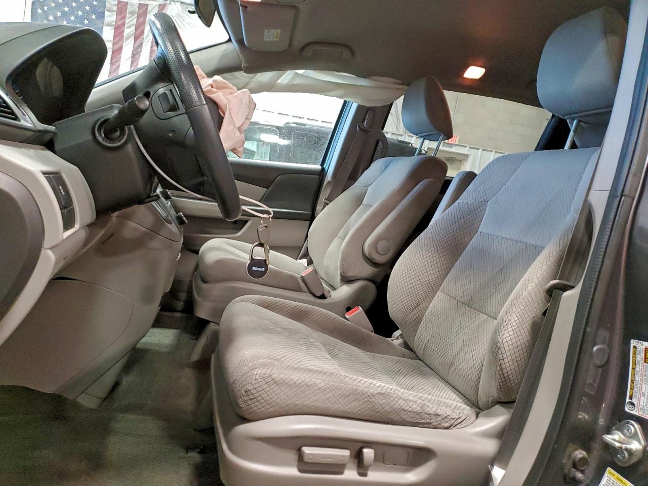 2014 HONDA ODYSSEY LX photo 19